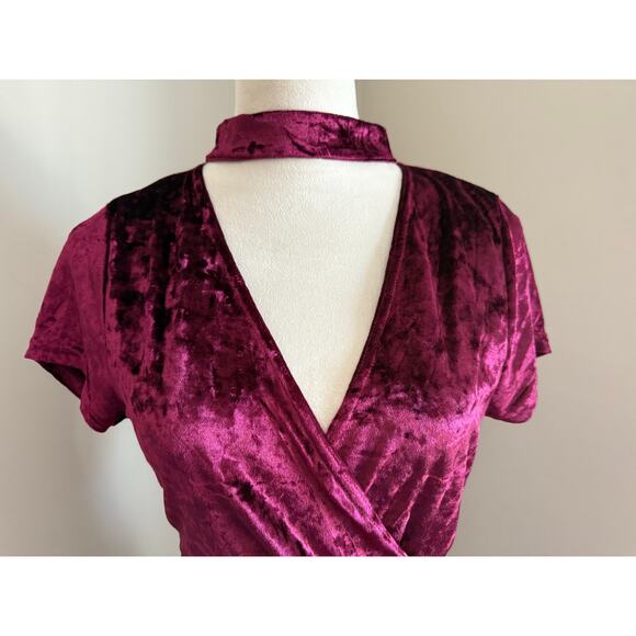 Temt Collection Burgundy Crushed Velvet Wrap Dress Size M Whimsygoth Fairycore - Picture 4 of 8